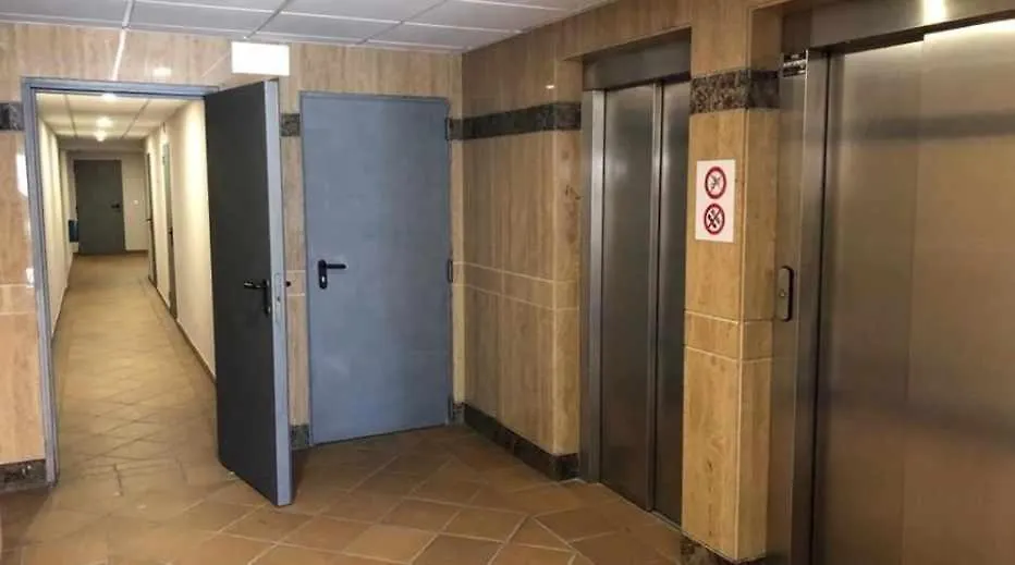 Nevada Home Estudio Amplio Y Luminoso En Edificio Arttyfa Garaje Inluido Sierra Nevada Lägenhet
